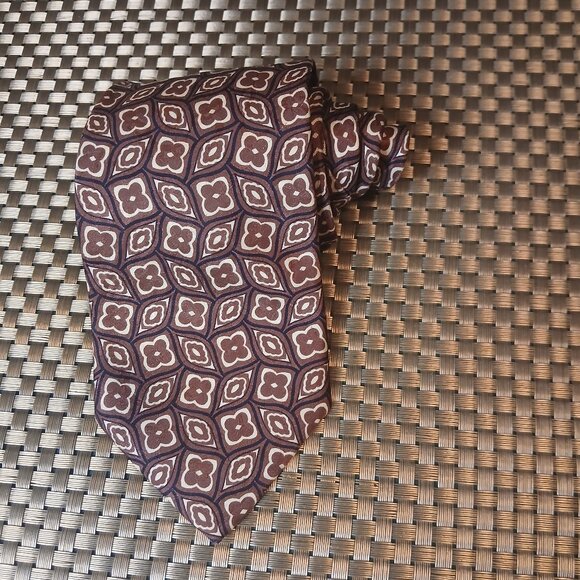 Burberrys of London Geometric Design Browns Silk Tie - Picture 1 of 8